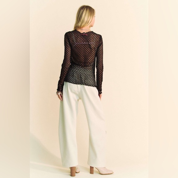 🟠 121B. Dotted Lace Mesh Long Sleeve - Black - Picture 10 of 12